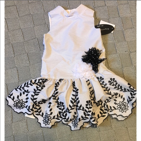 Ava and Yelly embroidered party dress - Picture 7 of 9